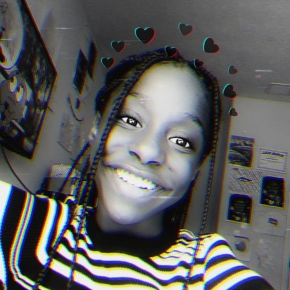 Meet your Posher, Za'liyah - Picture 1 of 1